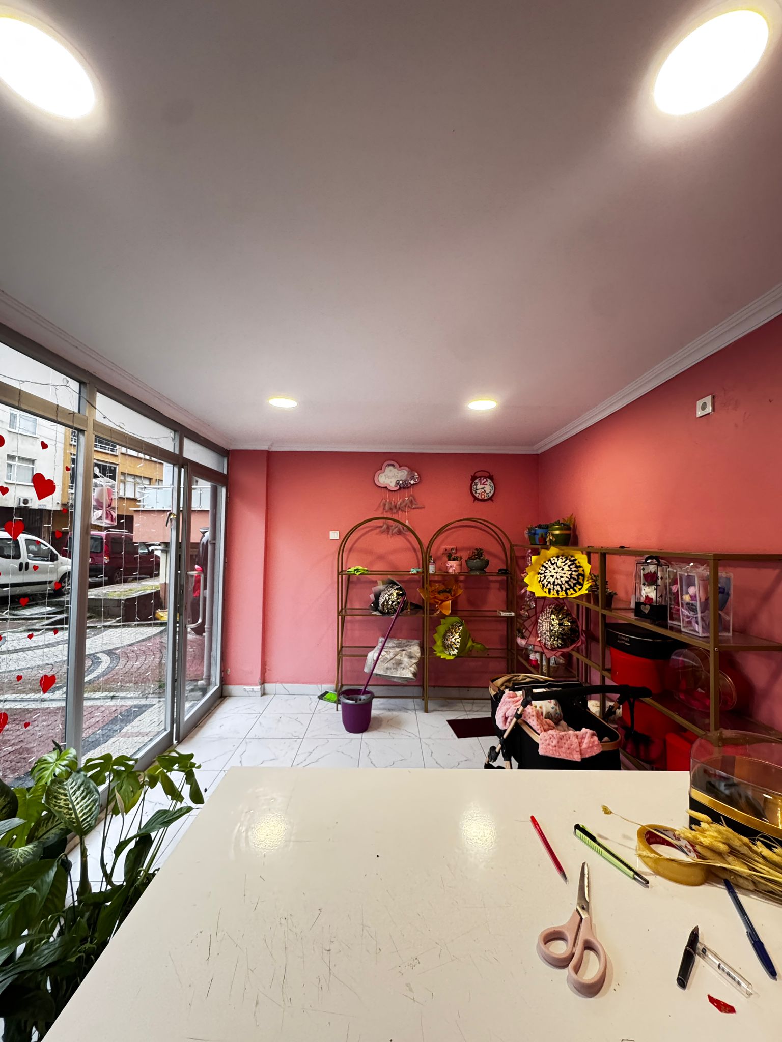 MABEL'DEN MERKEZDE SAĞLIK OCAĞI KARŞISINDA EMSALSİZ 280M2 DÜKKAN